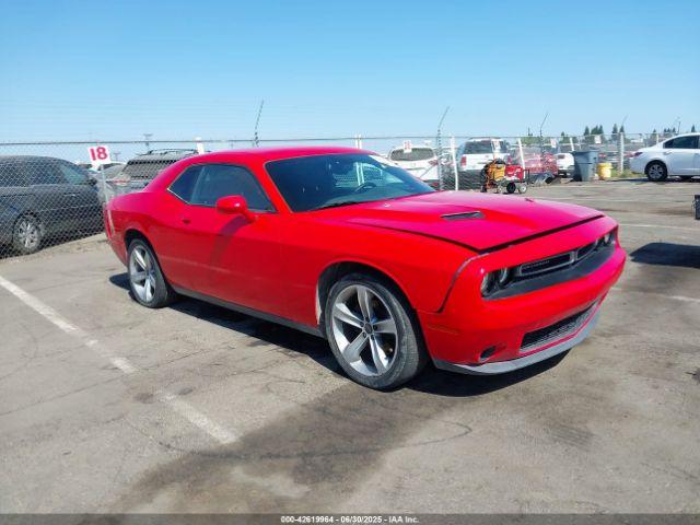  Salvage Dodge Challenger