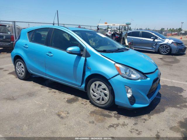  Salvage Toyota Prius c