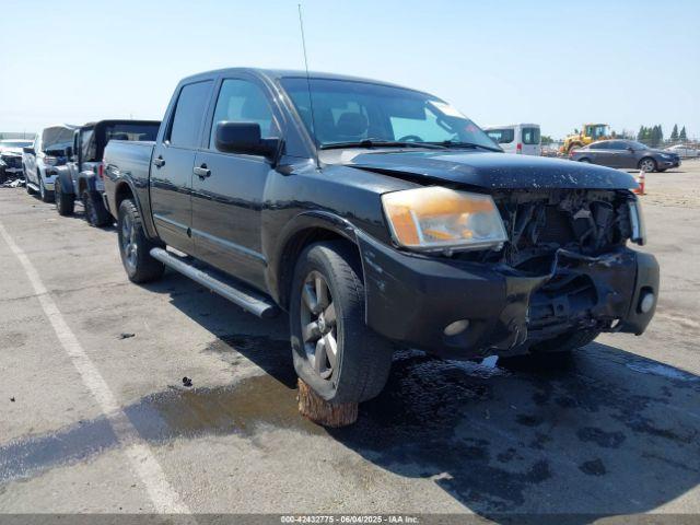  Salvage Nissan Titan
