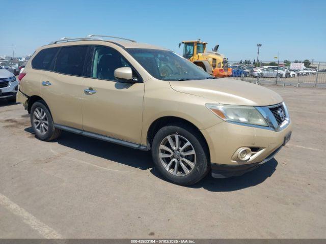  Salvage Nissan Pathfinder