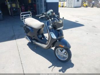  Salvage Vespa Lx