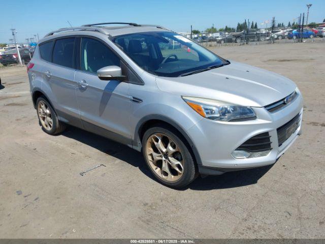  Salvage Ford Escape
