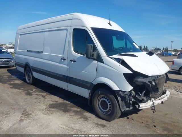  Salvage Mercedes-Benz Sprinter 2500