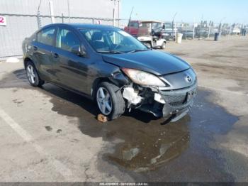  Salvage Mazda Mazda3