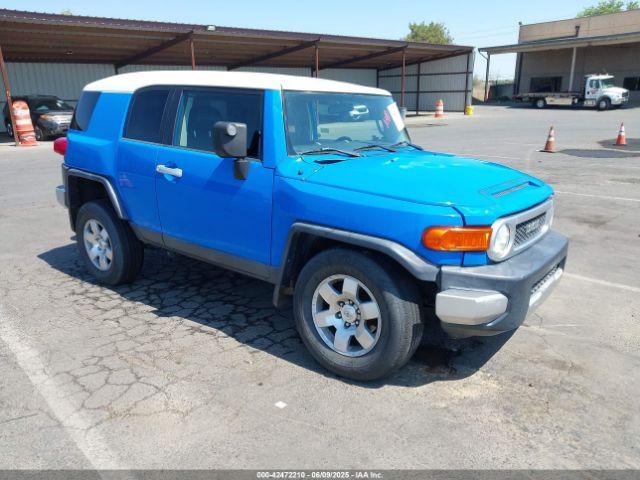  Salvage Toyota FJ Cruiser