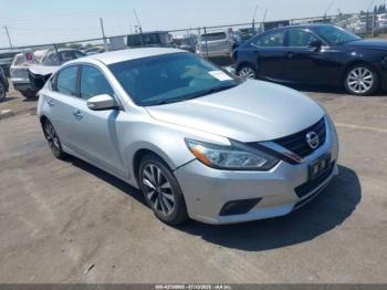  Salvage Nissan Altima