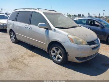  Salvage Toyota Sienna