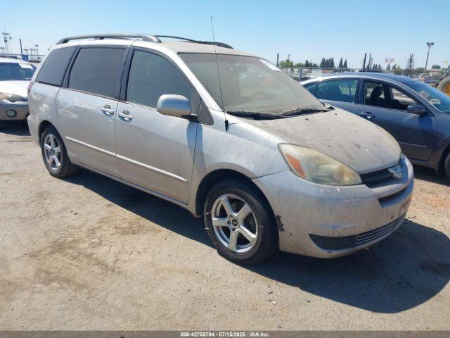  Salvage Toyota Sienna