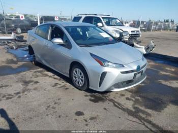  Salvage Toyota Prius