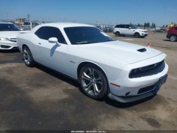  Salvage Dodge Challenger