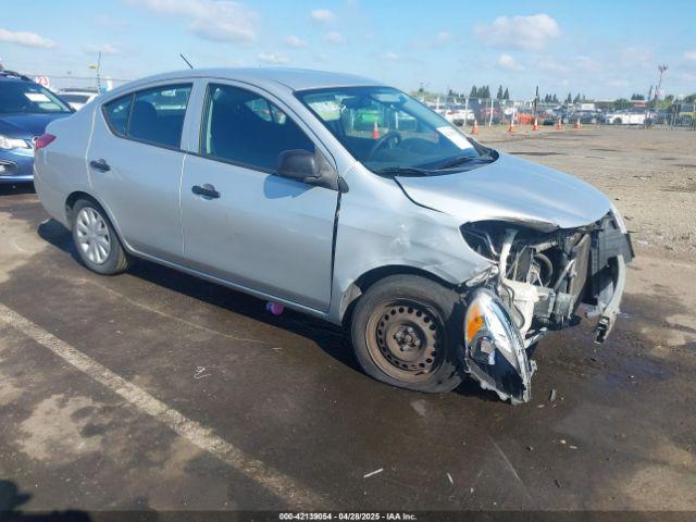  Salvage Nissan Versa