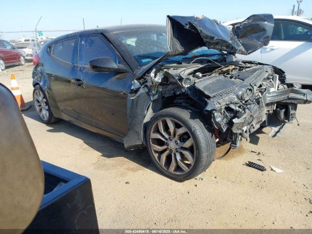  Salvage Hyundai VELOSTER