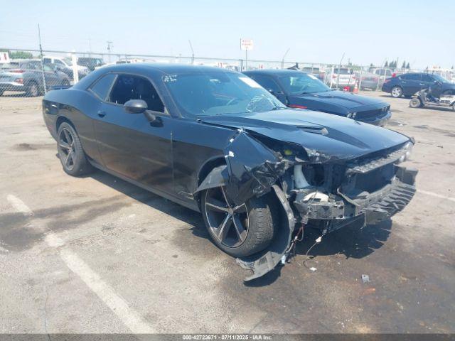  Salvage Dodge Challenger