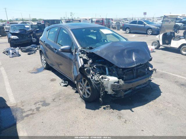  Salvage Toyota Prius c