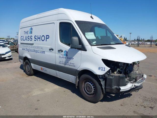 Salvage Mercedes-Benz Sprinter 2500
