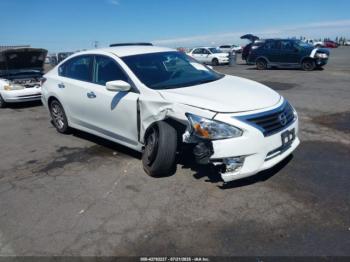  Salvage Nissan Altima
