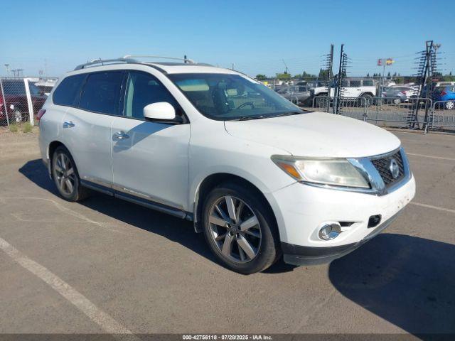  Salvage Nissan Pathfinder