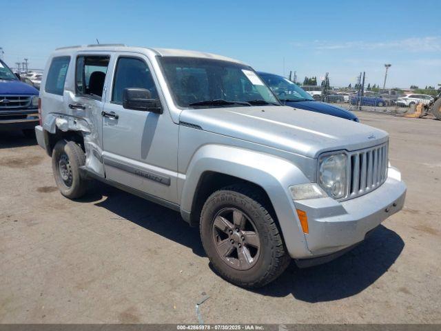  Salvage Jeep Liberty