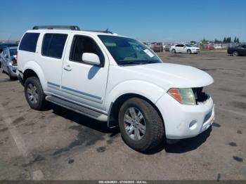  Salvage Nissan Pathfinder