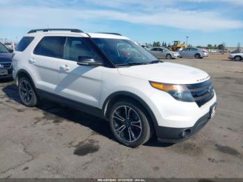  Salvage Ford Explorer