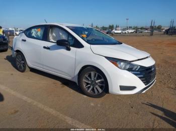  Salvage Nissan Versa