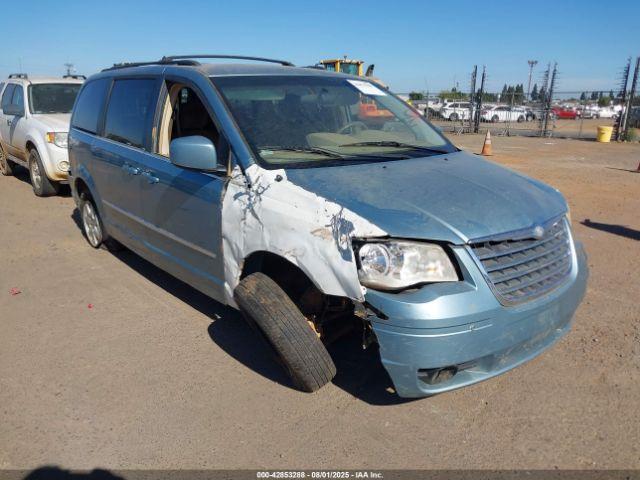  Salvage Chrysler Town & Country