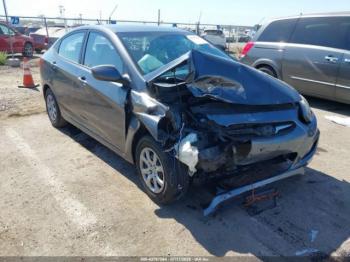  Salvage Hyundai ACCENT