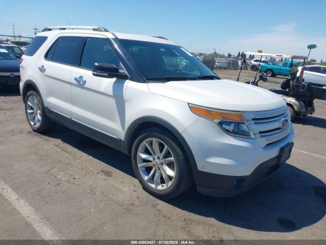  Salvage Ford Explorer