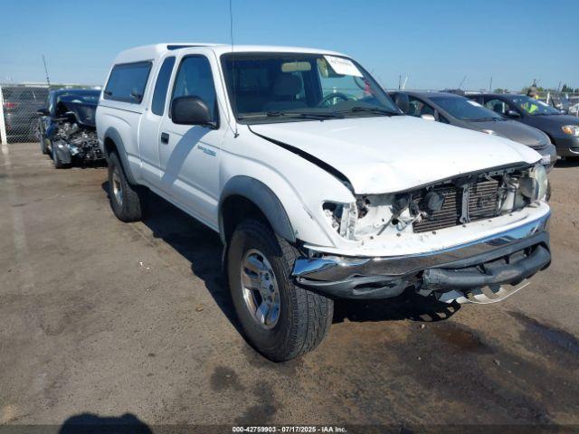  Salvage Toyota Tacoma