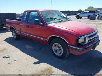  Salvage Chevrolet S-10