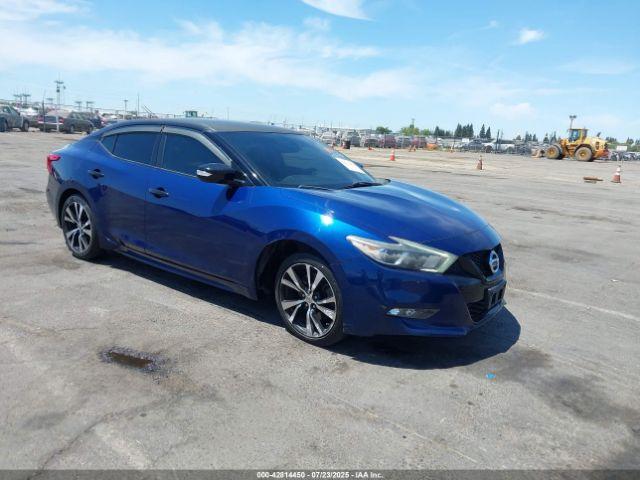  Salvage Nissan Maxima