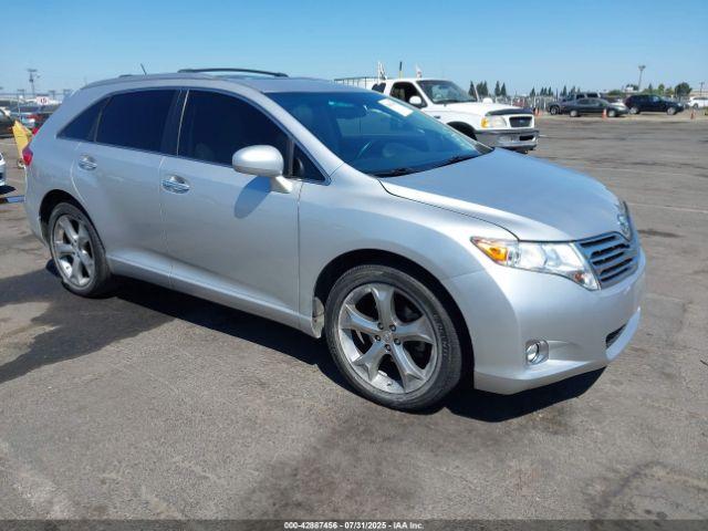  Salvage Toyota Venza