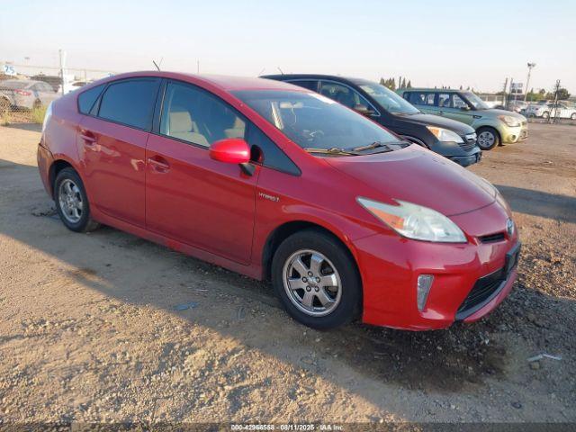  Salvage Toyota Prius