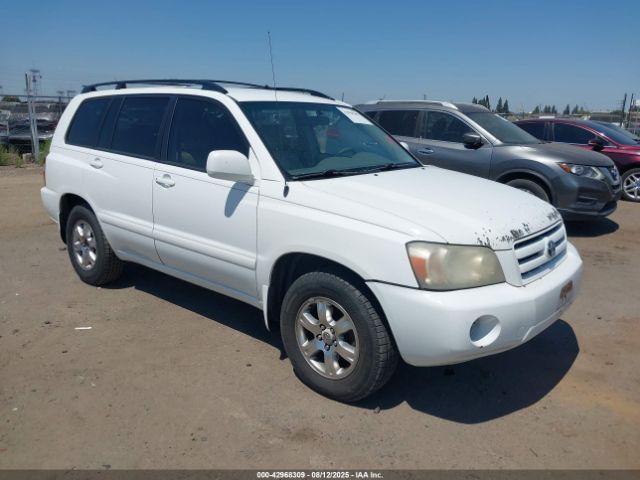  Salvage Toyota Highlander