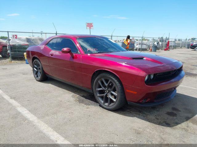  Salvage Dodge Challenger