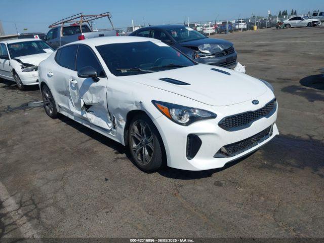  Salvage Kia Stinger