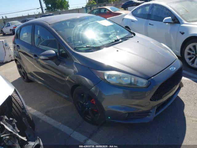  Salvage Ford Fiesta