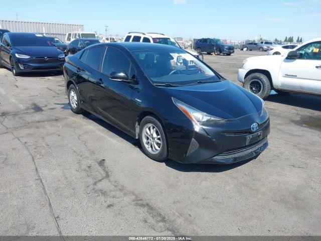  Salvage Toyota Prius