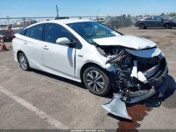  Salvage Toyota Prius Prime