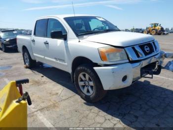  Salvage Nissan Titan