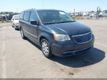  Salvage Chrysler Town & Country
