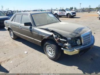  Salvage Mercedes-Benz 300