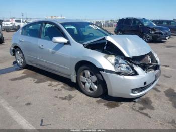  Salvage Nissan Altima
