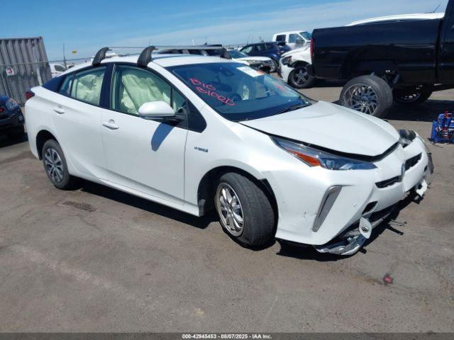  Salvage Toyota Prius