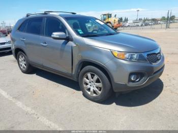  Salvage Kia Sorento