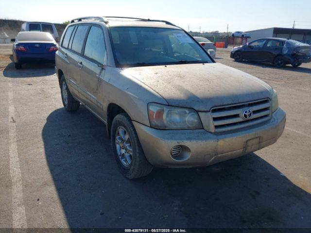  Salvage Toyota Highlander
