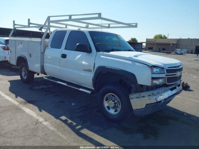  Salvage Chevrolet Silverado 2500