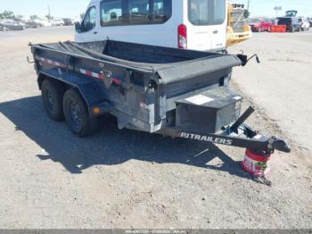  Salvage Pj Trailers Trailer