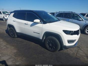  Salvage Jeep Compass