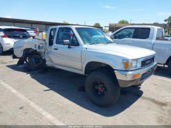  Salvage Toyota Pickup